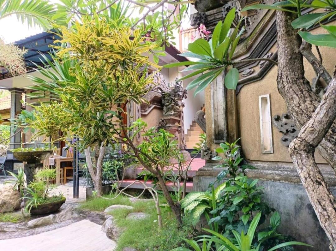 Green Palace Homestay Batununggul Eksteriør bilde