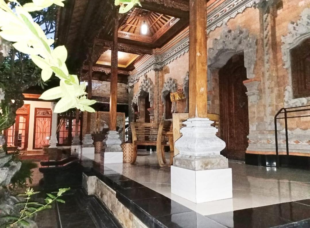 Green Palace Homestay Batununggul Eksteriør bilde