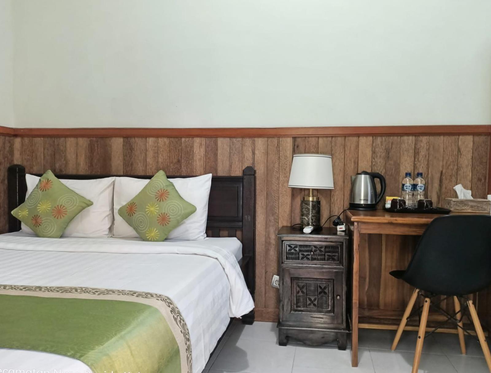 Green Palace Homestay Batununggul Eksteriør bilde